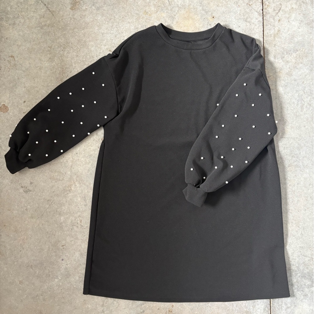 SHEIN Black Sweatshirt with Pearl Detail